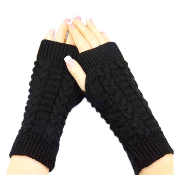 Accessories - Black Hand Warmers
