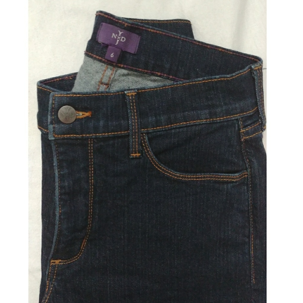 NYDJ straight leg - Picture 3 of 7