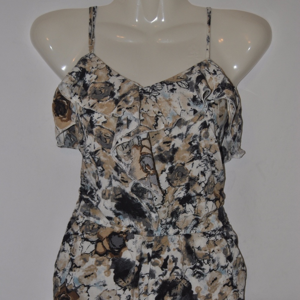 Full Tilt beautiful floral romper with pockets