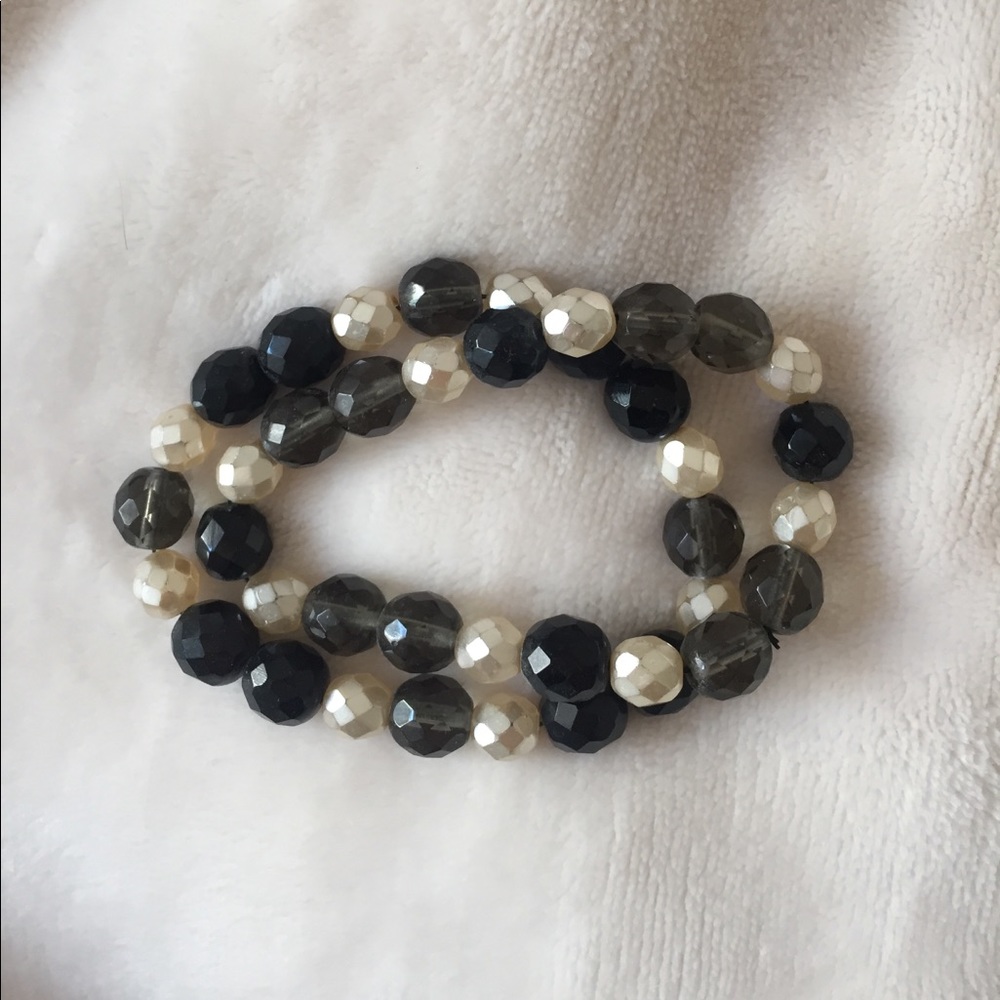 White House black market - Set of 2 bracelets