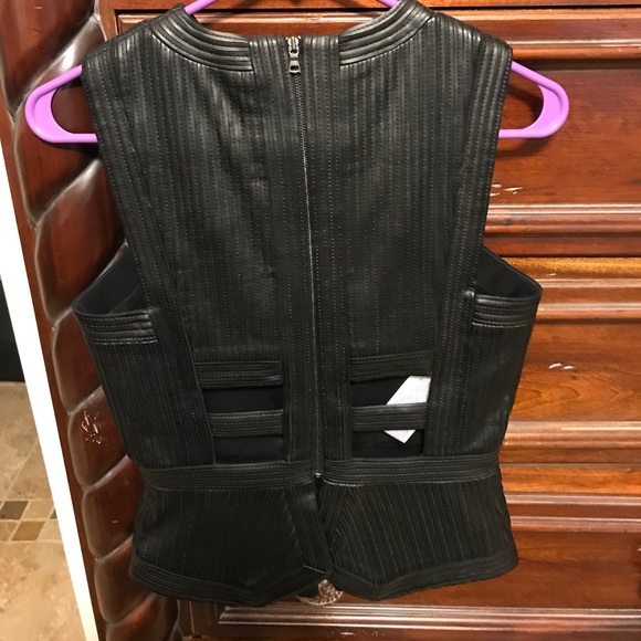 Top - Picture 3 of 3