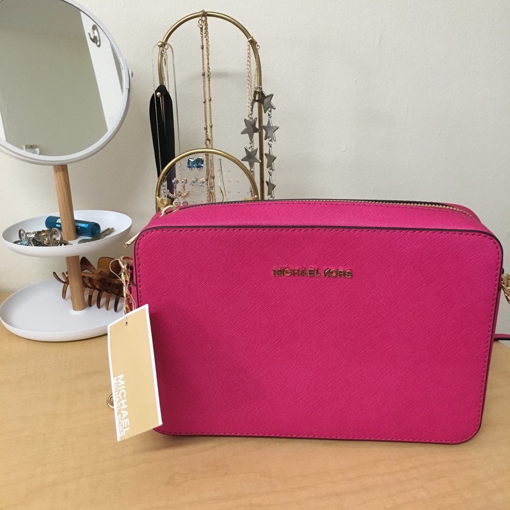 Micheal Kors Pink Shoulder Bag
