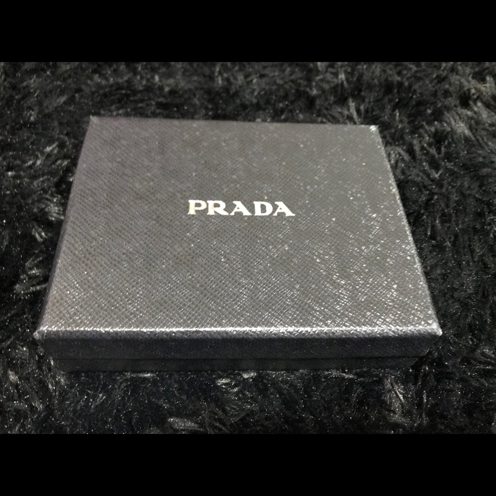 PRADA BOX