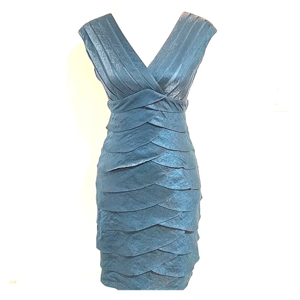 Adrianna Papell Shimmery Teal Scalloped V Sheath - Picture 1 of 7
