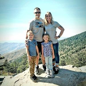 Meet your Posher, Casey