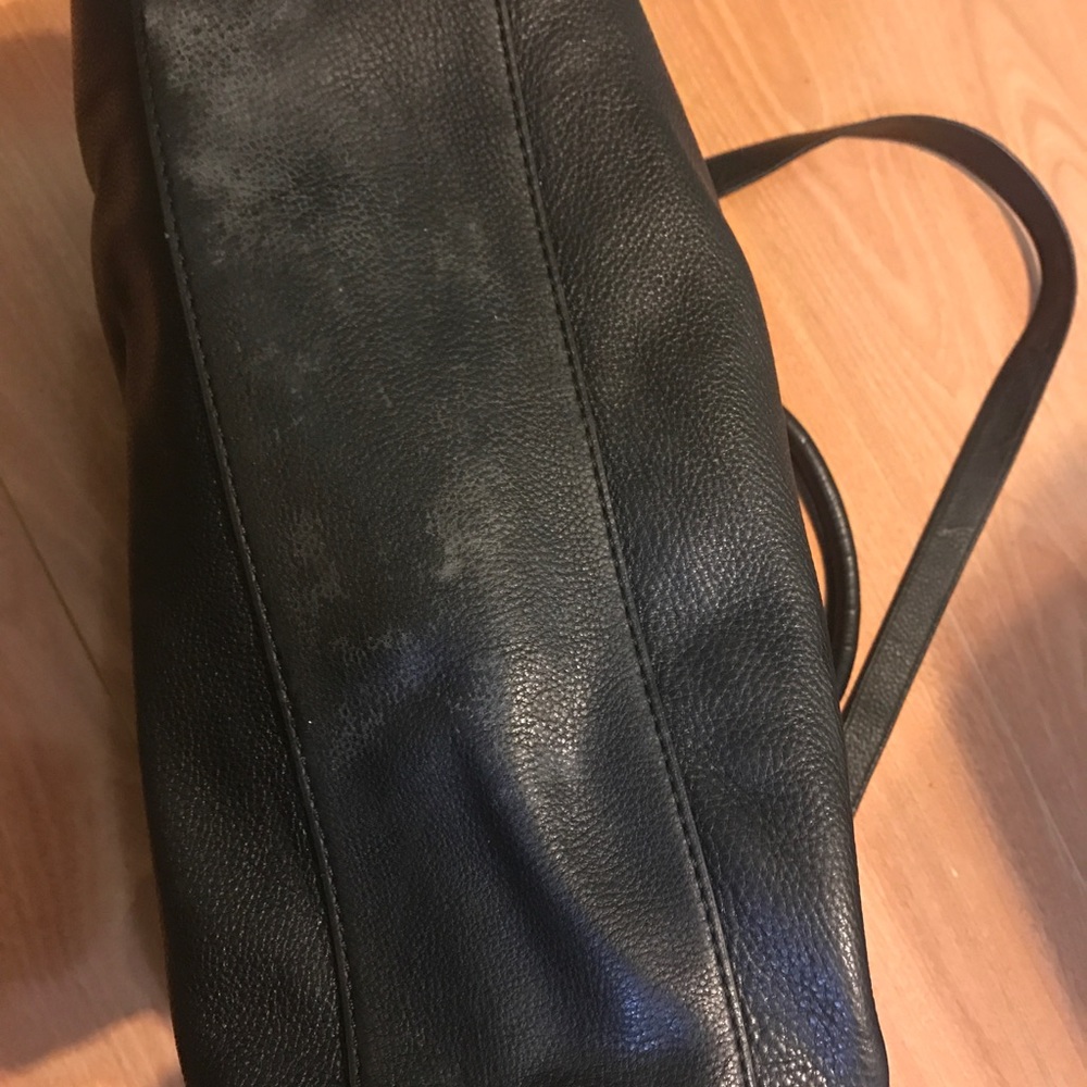 Michael Kors Purse - Picture 6 of 6
