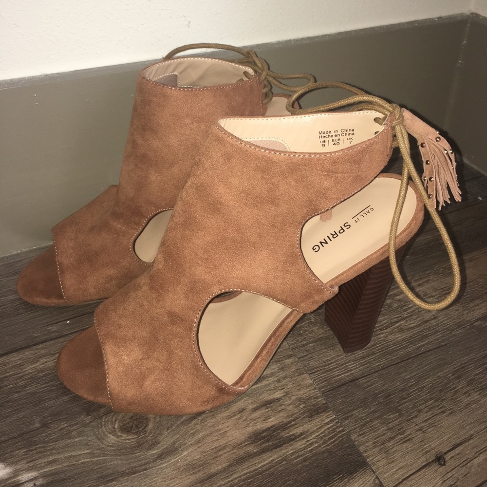 Open Toe booty / heels