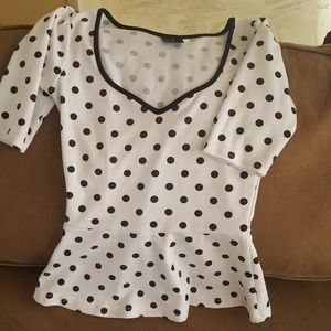 Stretchy black and white cotton shirt