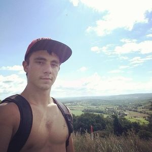 Meet your Posher, Jonathan