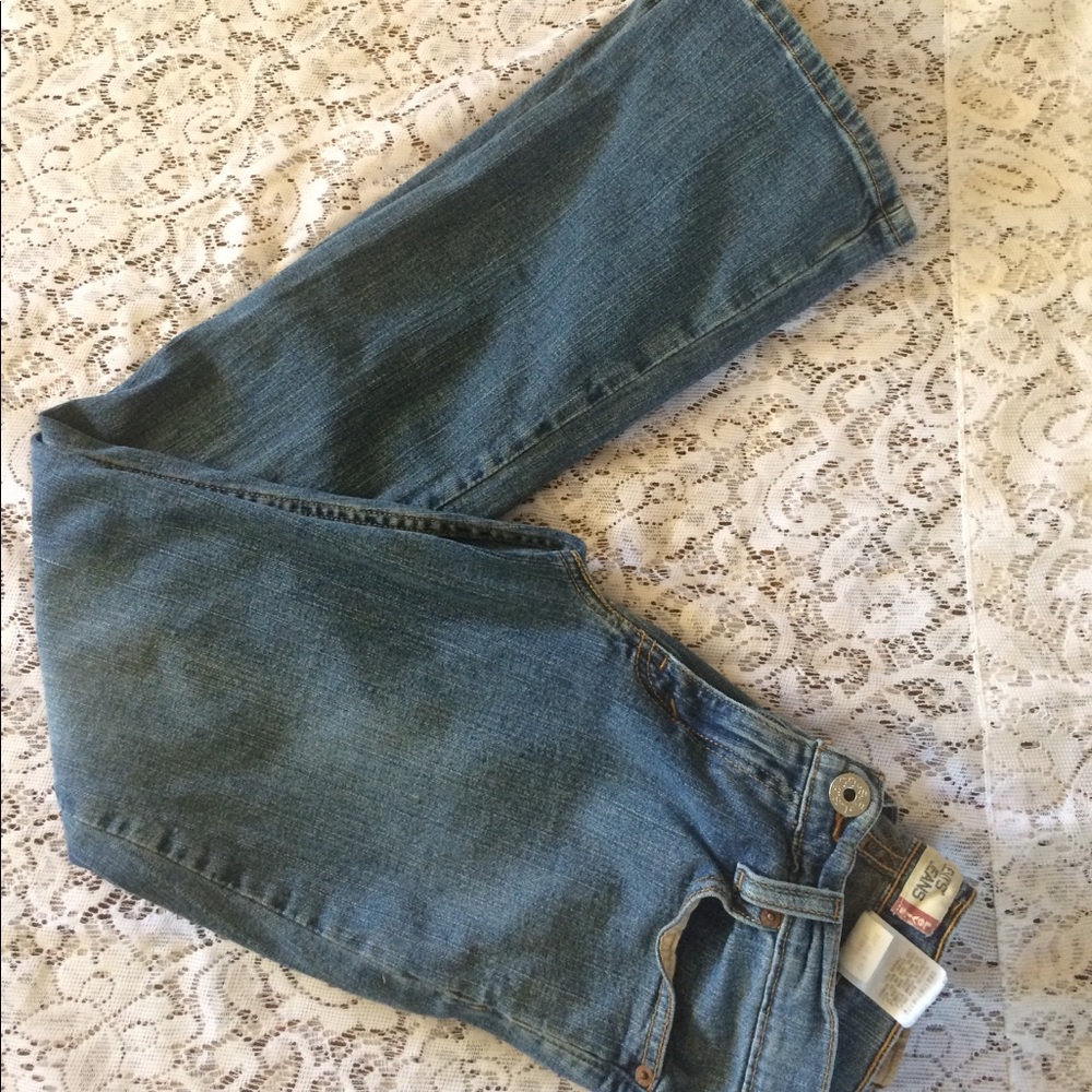 Levi's Bootcut jeans in medium wash