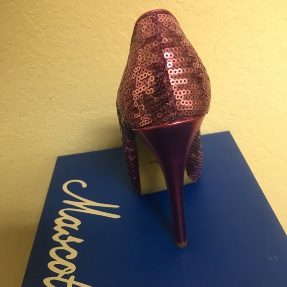 Sequin Heels - Picture 3 of 4