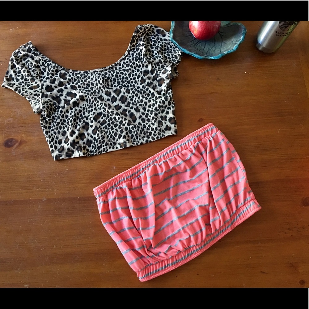 2 crop tops