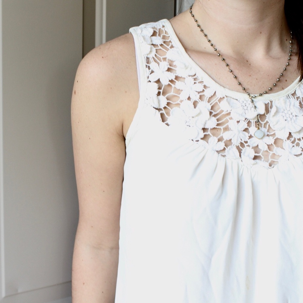 Embroidered Tank - Picture 3 of 3