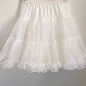Half petticoat-size 8