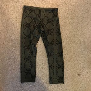 Olive green lulu lemon cropped pants size 8
