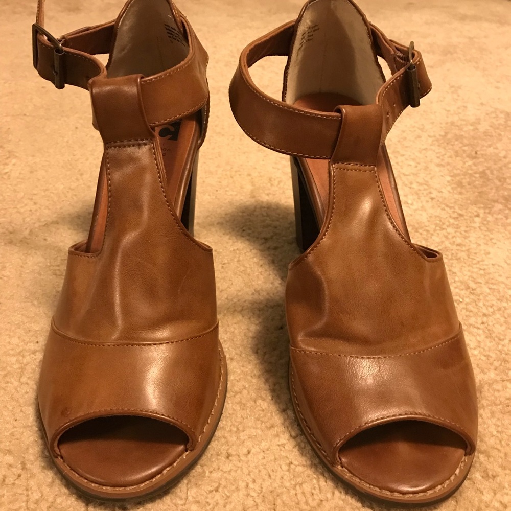Leather heels