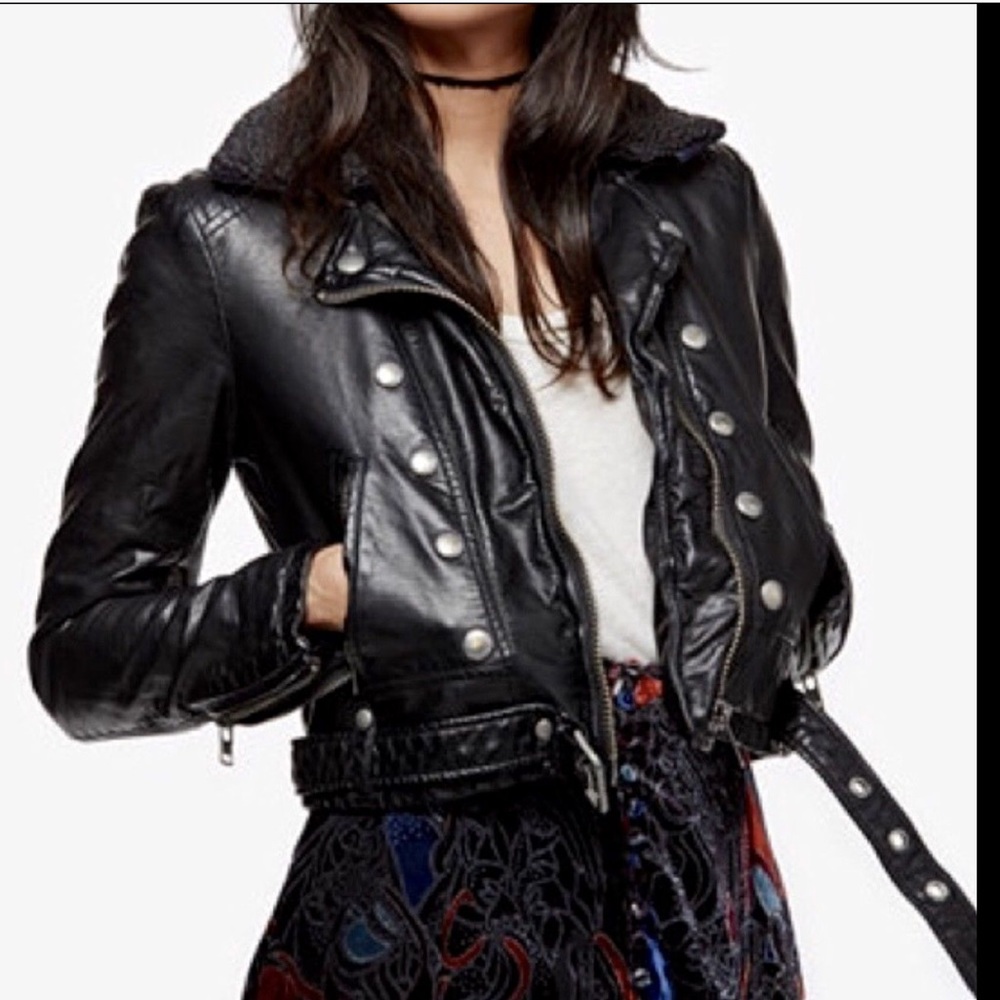 Free People Remove Faux Fur Collar Belted Moto S - Picture 6 of 8