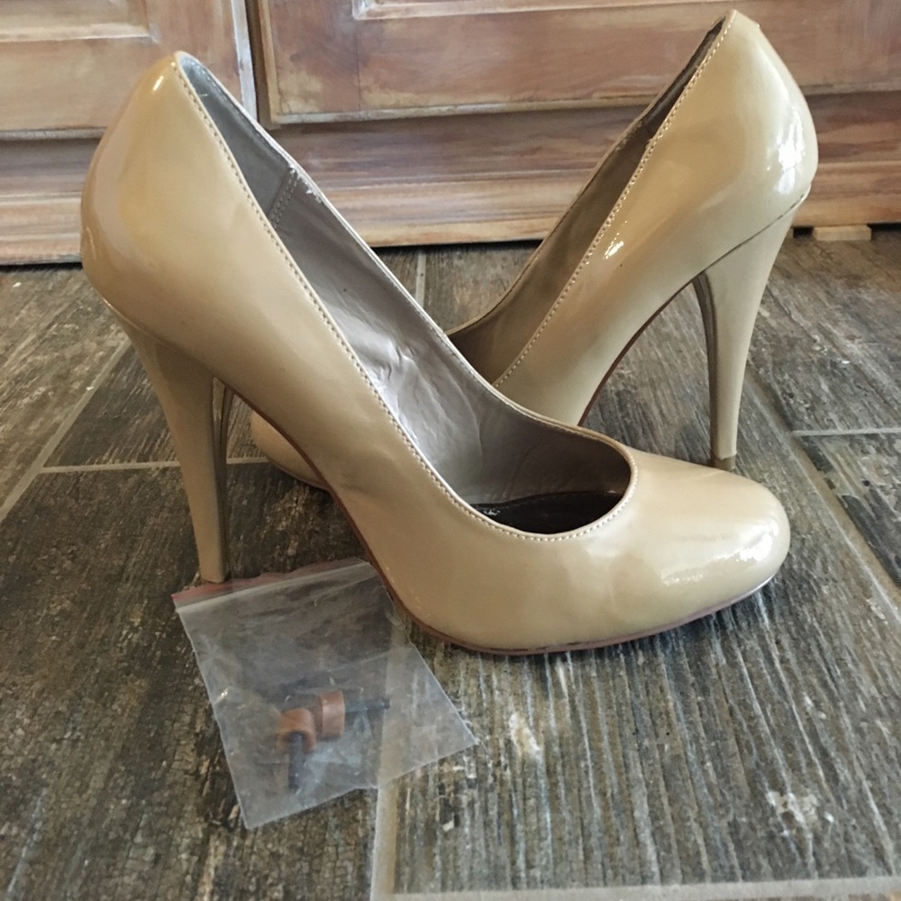 Steve Madden Beige Heels