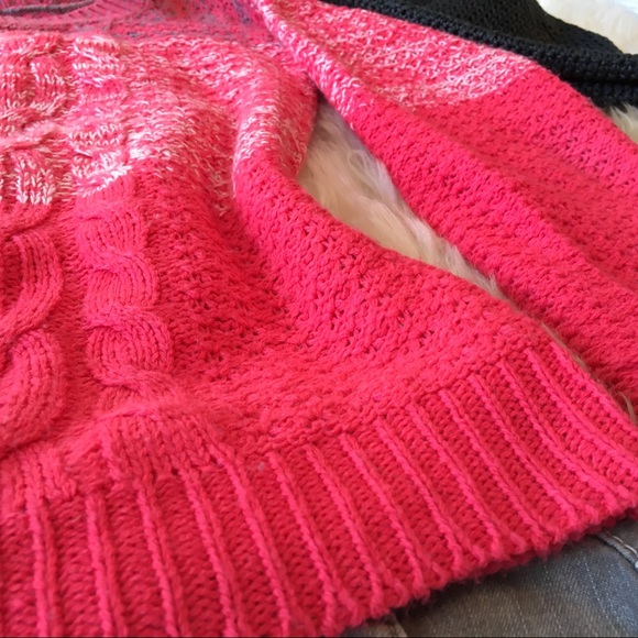 ❤️ Multi-color Red Sweater ☃️ - Picture 4 of 8