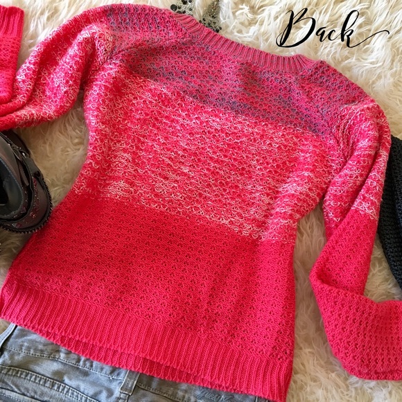 ❤️ Multi-color Red Sweater ☃️ - Picture 7 of 8
