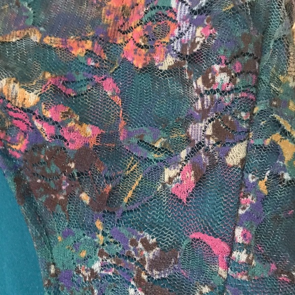 Blue flowery lace dress - Picture 3 of 3