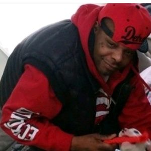 Meet your Posher, Thomas