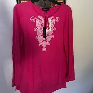 Melissa Paige shirt size Medium New with tags