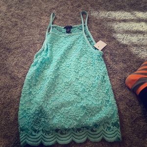 Light blue lace tanktop