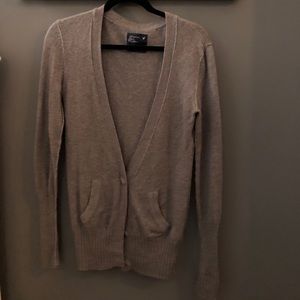Classic grey/ black cardigan