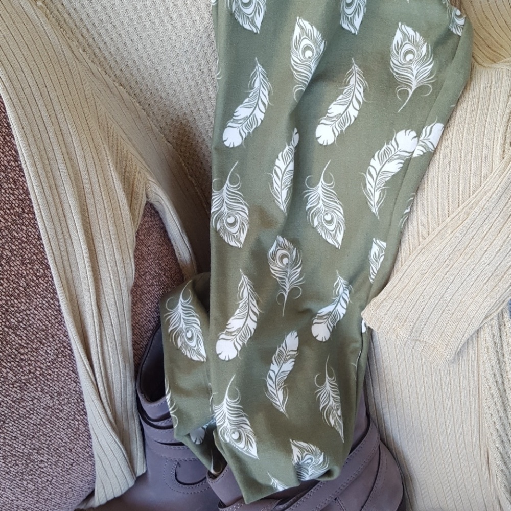 Lularoe OS Leggings gently used