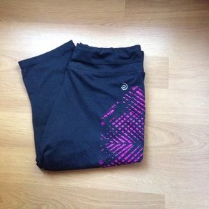 Capri active pants!!!