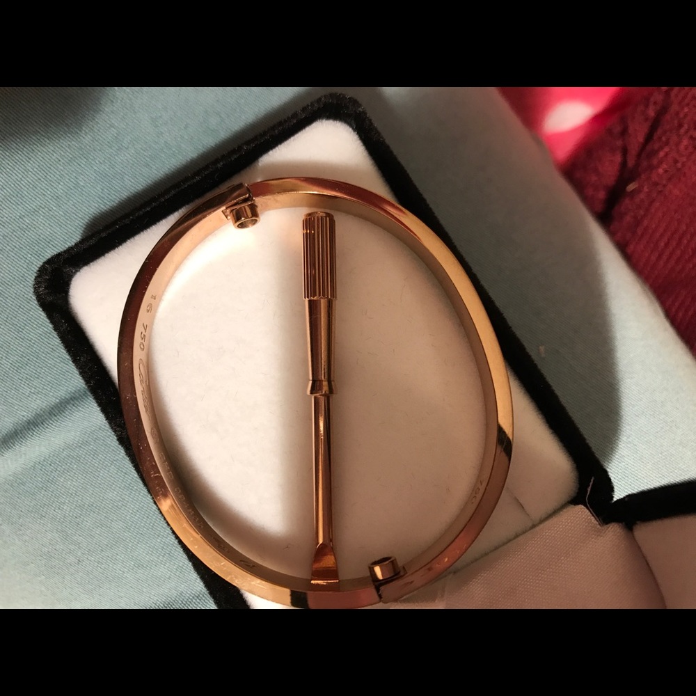 Love bracelet with screw driver