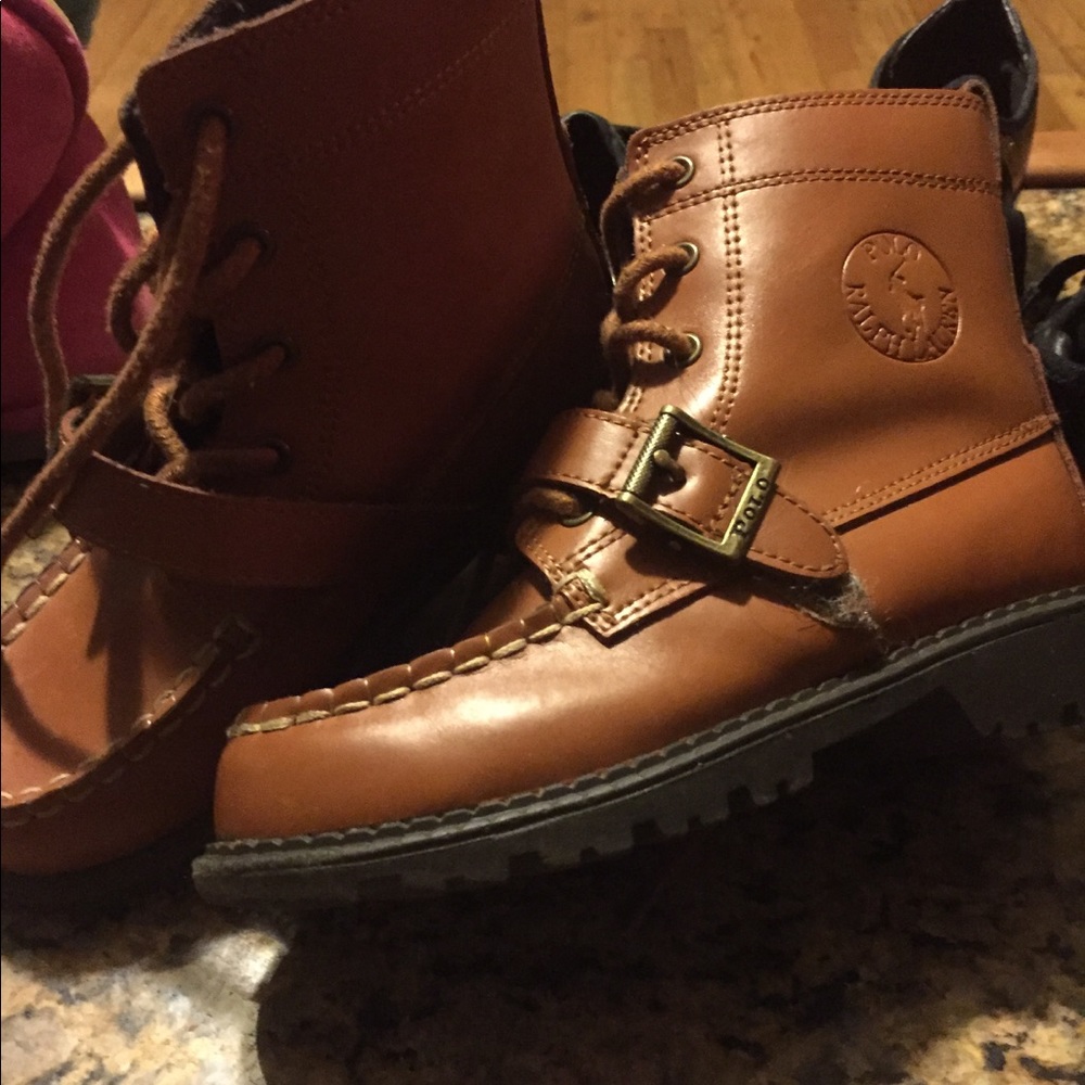 Brown kids polo boot size 10