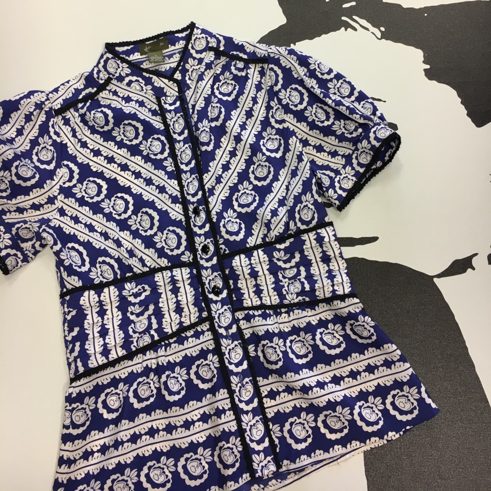 Anthropologie FEI Silk Blouse Blue Floral 4