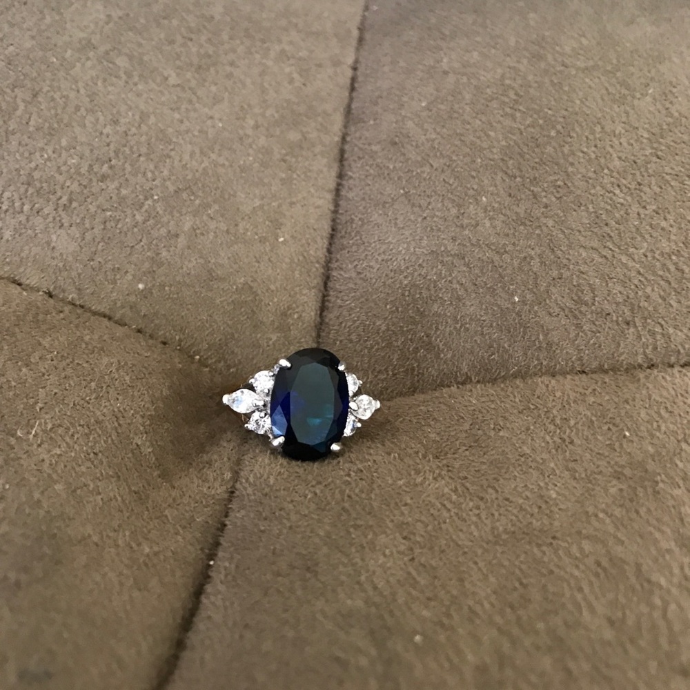 Ring - Picture 2 of 2