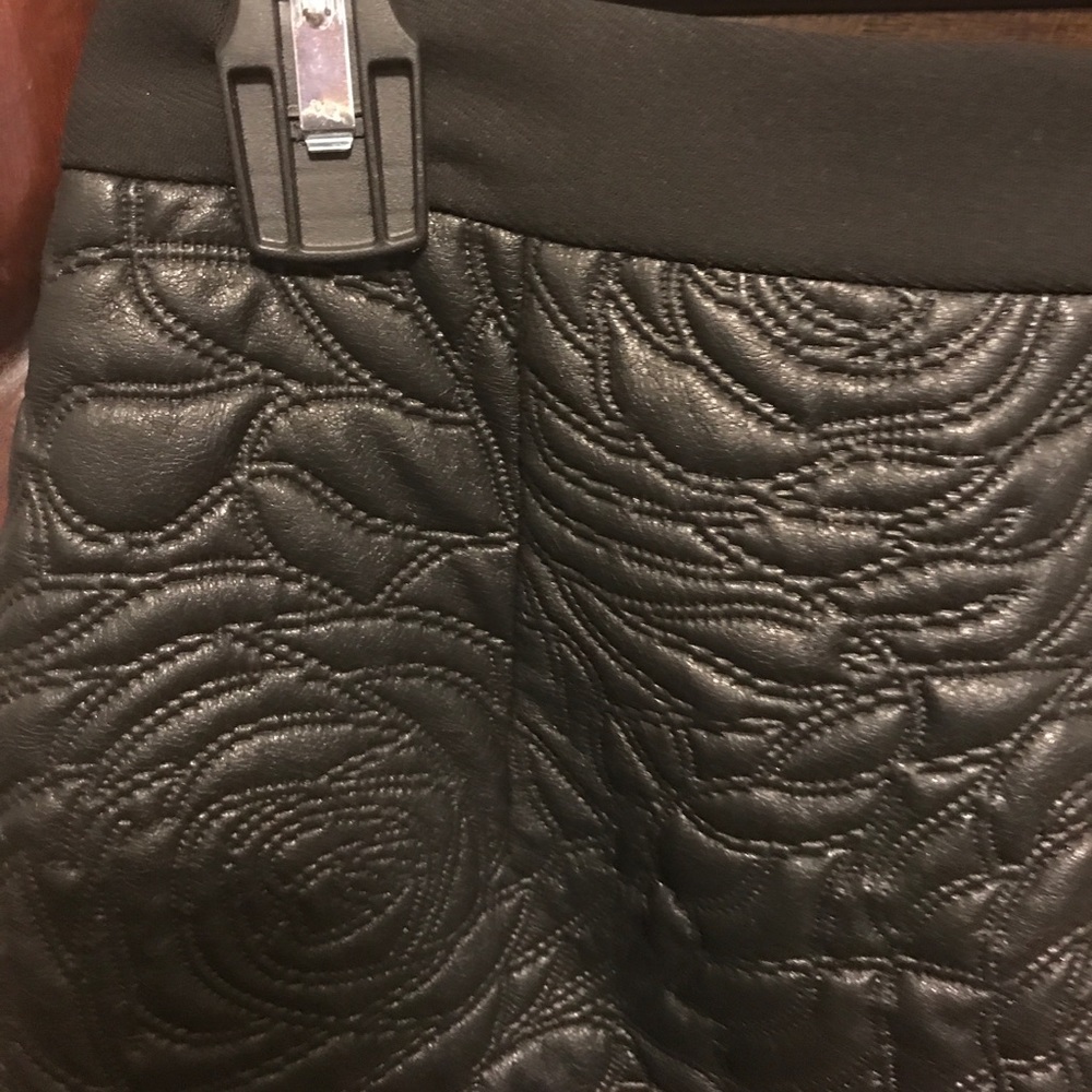 Skirt - Picture 2 of 5