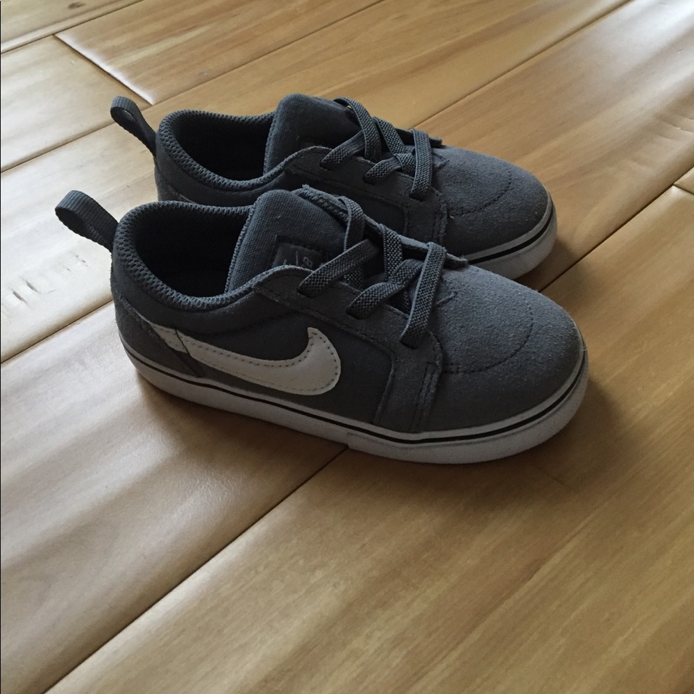 Nike size 8c