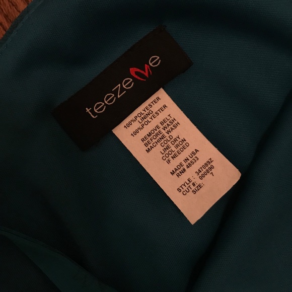 Teeze Me Dress - Picture 3 of 5