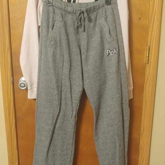 VS Pink outfit xs/s - Picture 3 of 4
