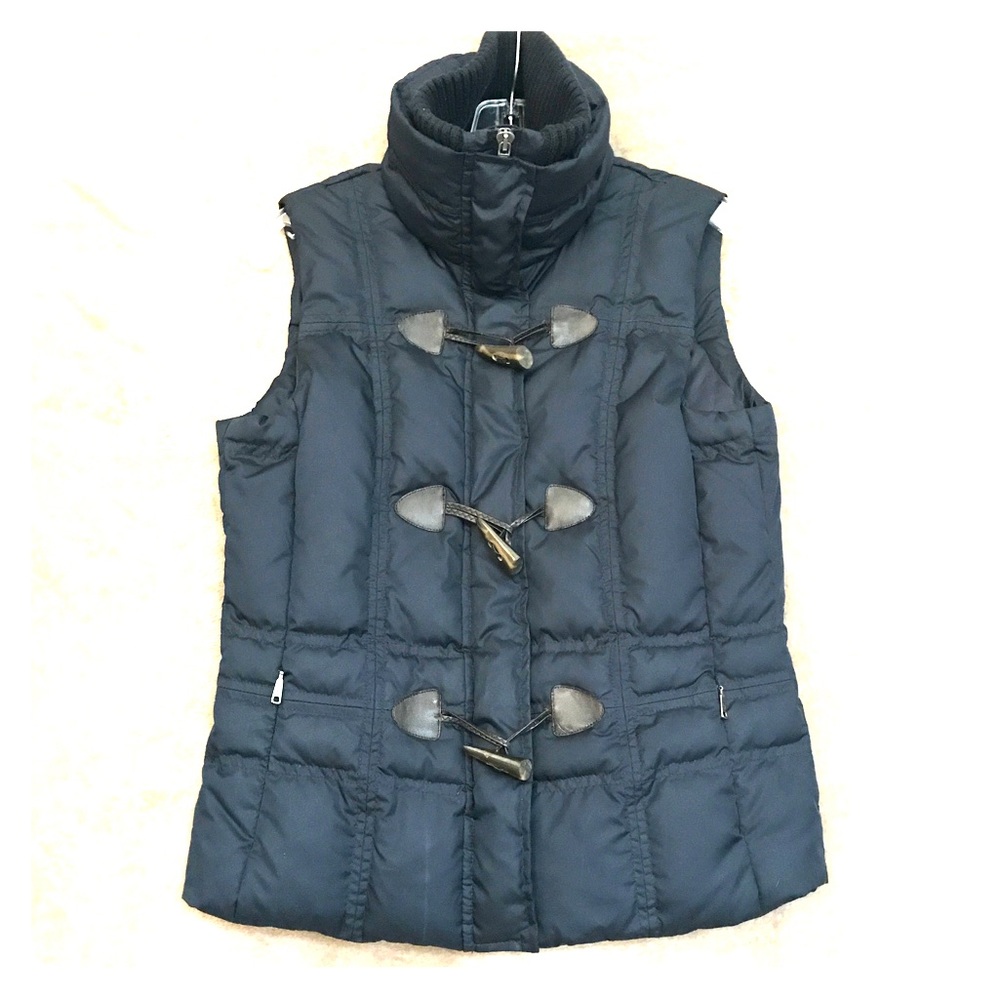 Esprit Toggle Puffer Vest