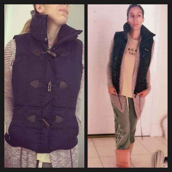 Esprit Toggle Puffer Vest - Picture 8 of 8