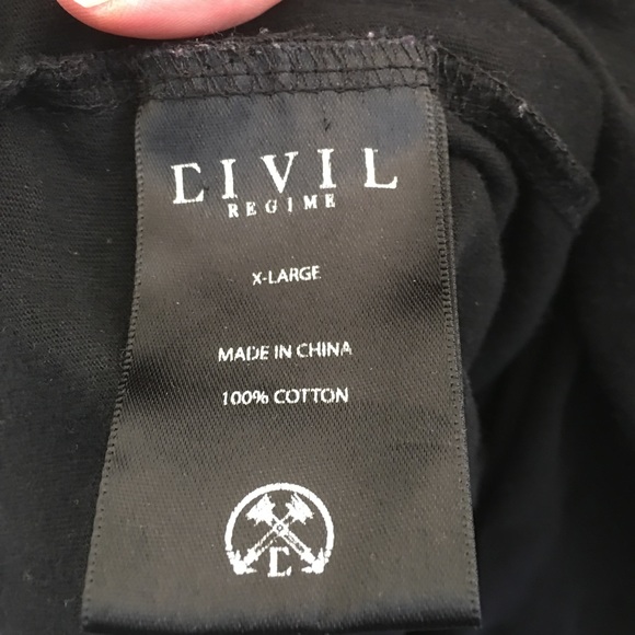 Men's Civil Regime zippered tee. - Picture 5 of 6