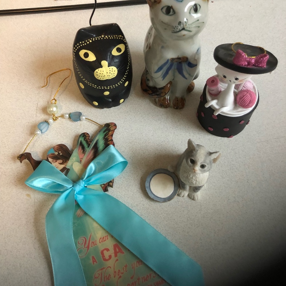 Cat item decoration