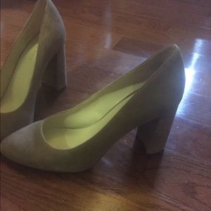 Nude Nine West heels