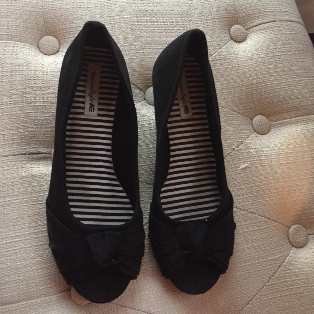 Cute black short wedges