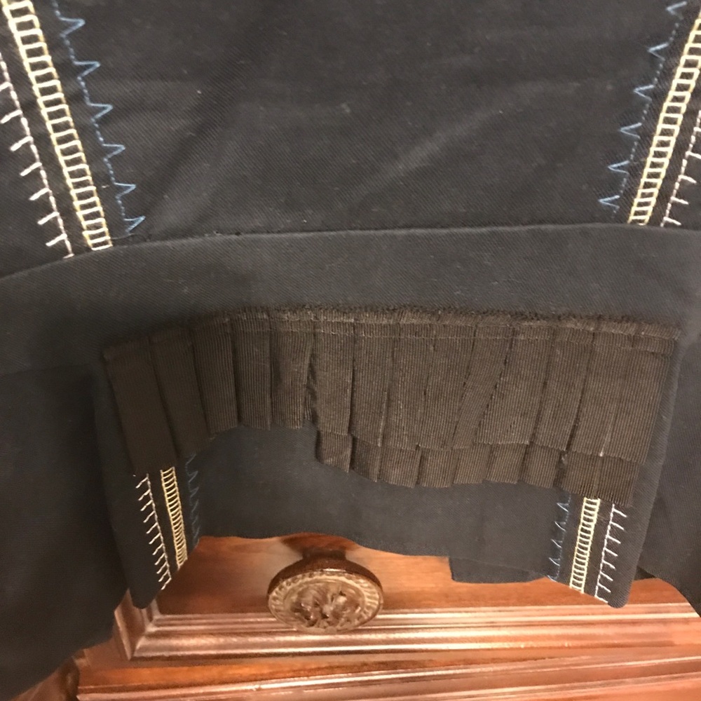 Blazer - Picture 5 of 5