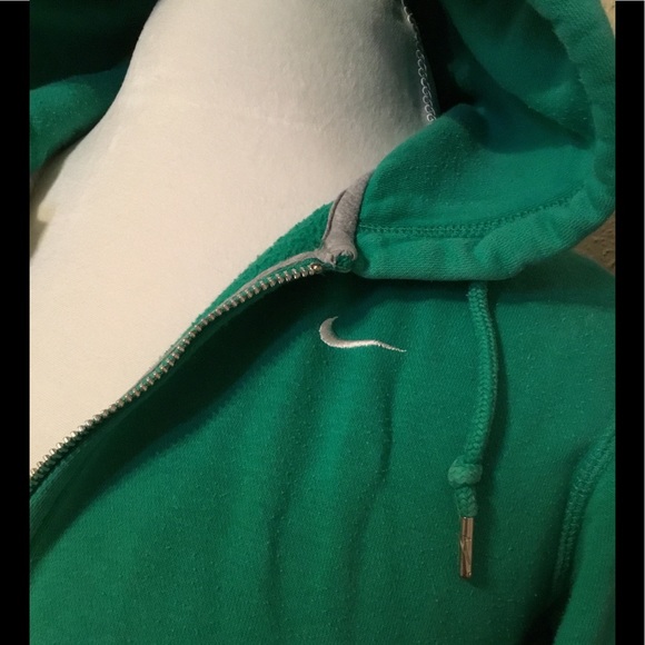 ‼️Sold‼️ Nike Jacket Size S - Picture 2 of 4