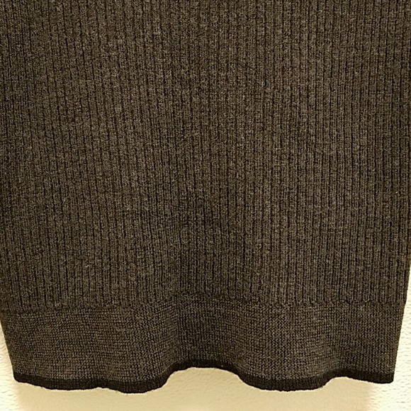 Banana Republic wool sweater - Picture 7 of 8