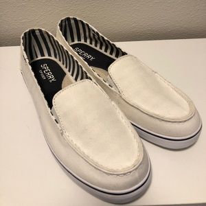 Sperry Topsider White Canvas Loafers 9.5 NWOT