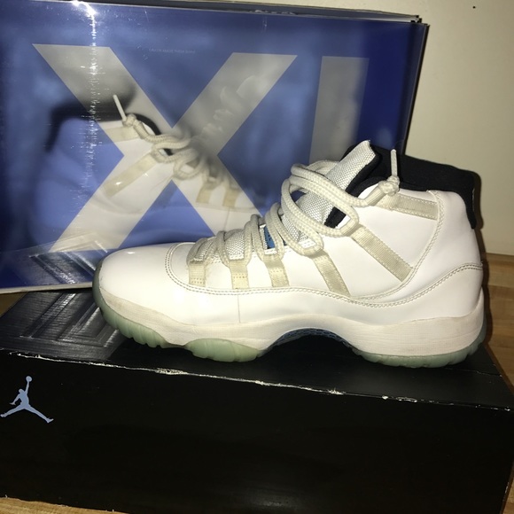 Air Yezzy Foamposite Pro, Jordan 11s and Jordan 13 - Picture 5 of 6